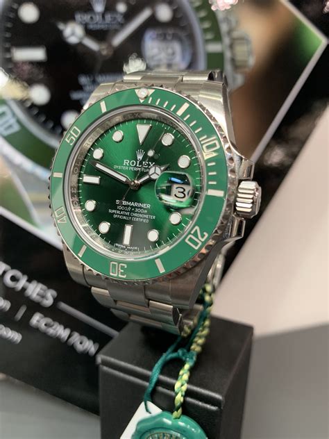 did rolex discontinue the hulk|Rolex Hulk submariner dial.